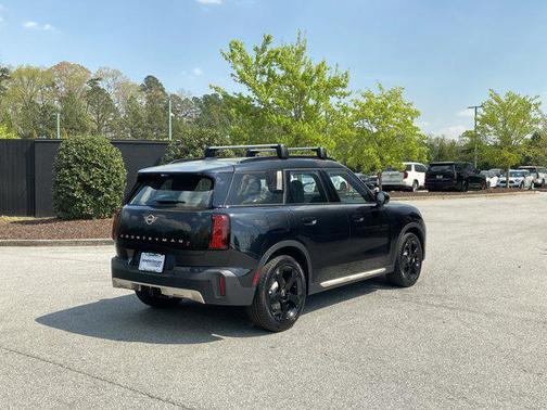 Midnight Black II Metallic 2026 MINI Countryman Cooper S ALL4