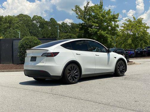 2022 Tesla Model Y Performance Dual Motor All-Wheel Drive