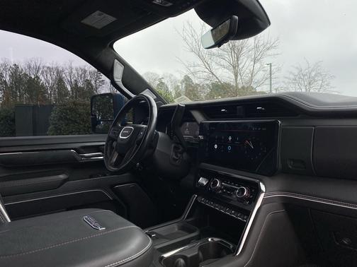 Onyx Black 2024 GMC Sierra 2500 AT4X