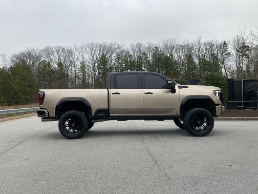 Onyx Black 2024 GMC Sierra 2500 AT4X