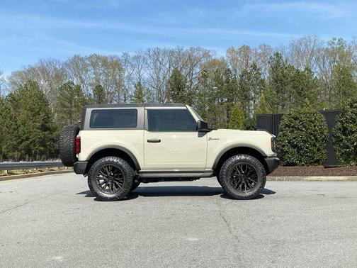 Desert Sand 2025 Ford Bronco Base 2 Door 4x4