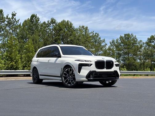 Alpine White 2024 BMW X7 M60i