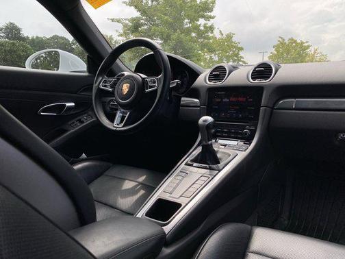 2023 Porsche 718 Cayman S