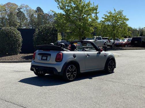 Melting Silver III Metallic 2024 MINI Convertible John Cooper Works