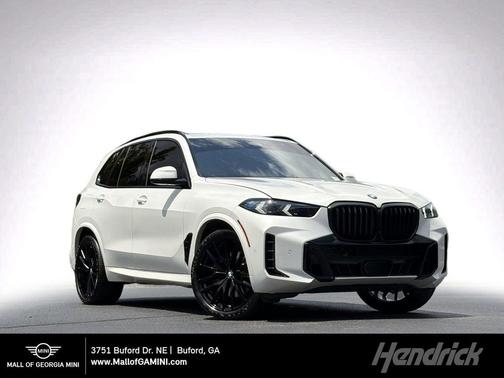 Mineral White Metallic 2024 BMW X5 xDrive40i