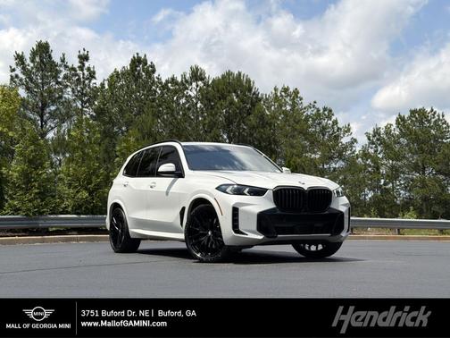Mineral White Metallic 2024 BMW X5 xDrive40i