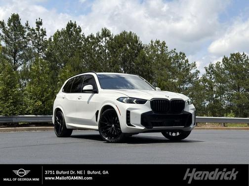 Mineral White Metallic 2024 BMW X5 xDrive40i