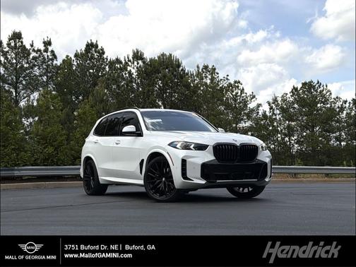 Mineral White Metallic 2024 BMW X5 xDrive40i