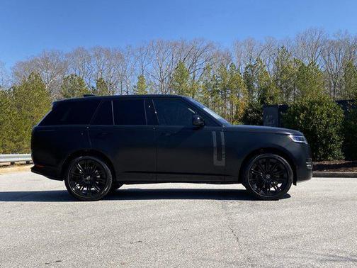 2023 Land Rover Range Rover P530 SE
