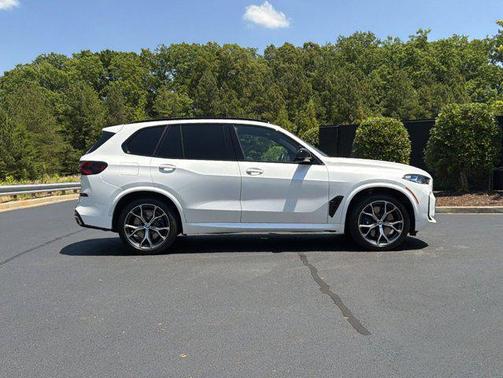 Alpine White 2026 BMW X5 M60i