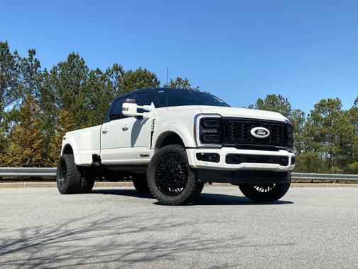 2026 Ford F-450 Platinum