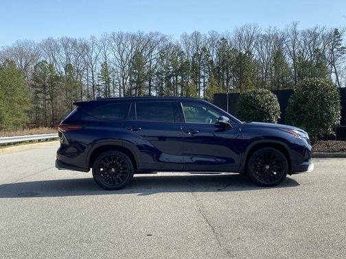 2024 Toyota Highlander XSE