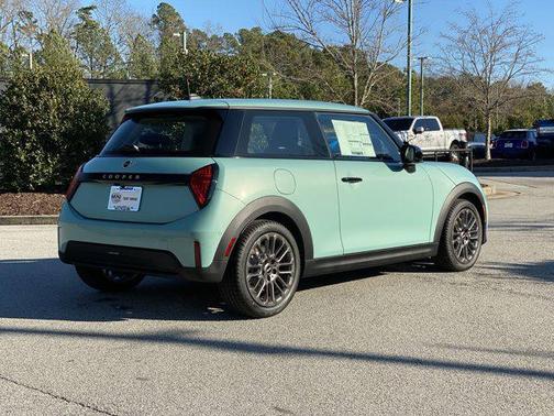 2025 MINI Hardtop Cooper
