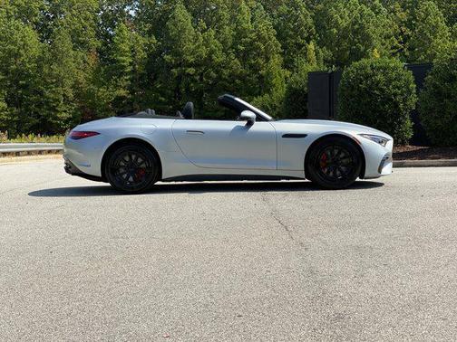 2022 Mercedes-Benz AMG SL 55 Base