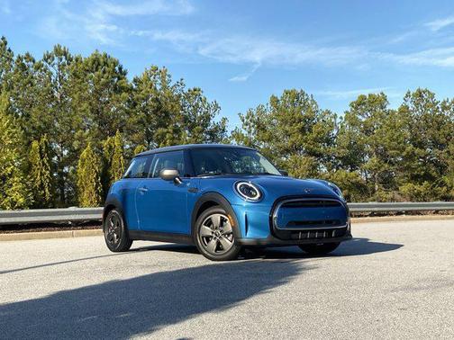 2023 MINI Hardtop Cooper