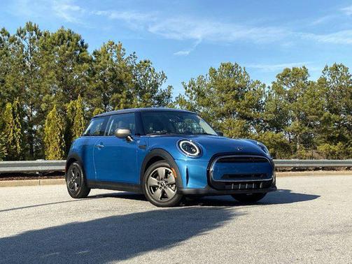 2023 MINI Hardtop Cooper