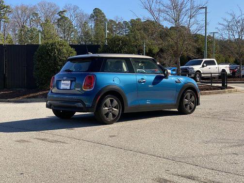 2023 MINI Hardtop Cooper