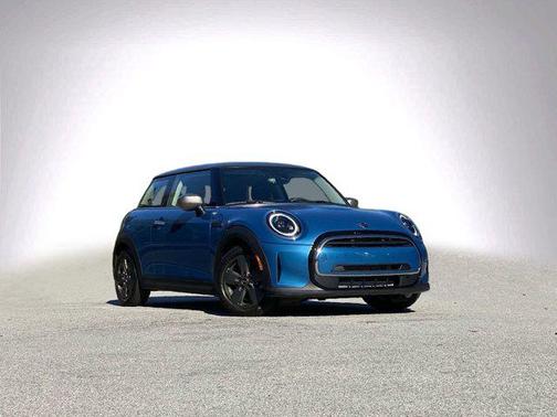 2023 MINI Hardtop Cooper