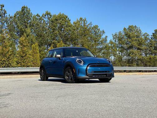 2023 MINI Hardtop Cooper