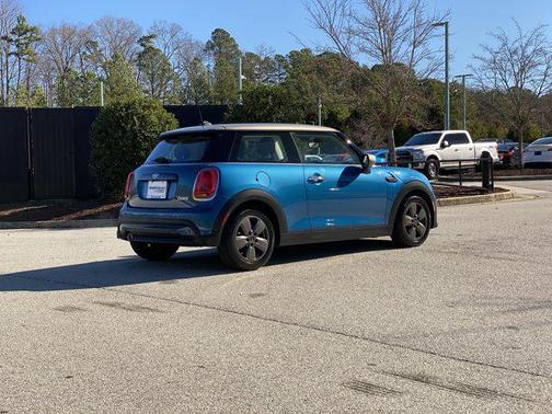 2023 MINI Hardtop Cooper