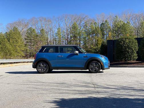 2023 MINI Hardtop Cooper