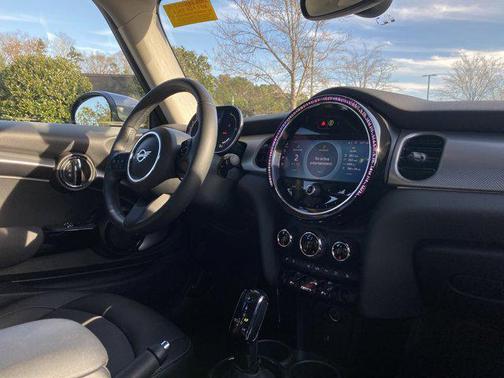 2023 MINI Hardtop Cooper