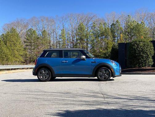 2023 MINI Hardtop Cooper