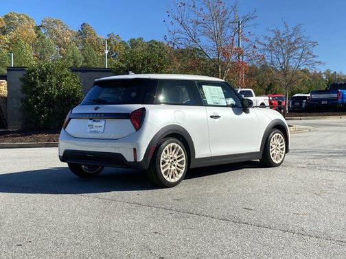 2025 MINI Hardtop Cooper