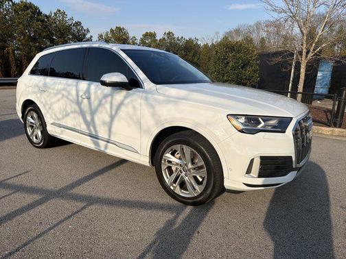 2020 Audi Q7 45 Premium Plus
