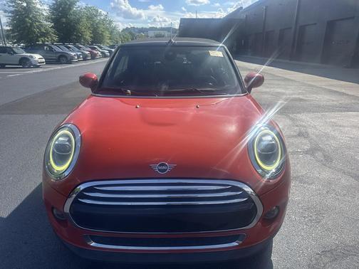 Solaris Orange Metallic 2020 MINI Convertible Cooper