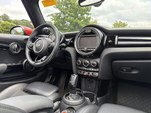Solaris Orange Metallic 2020 MINI Convertible Cooper