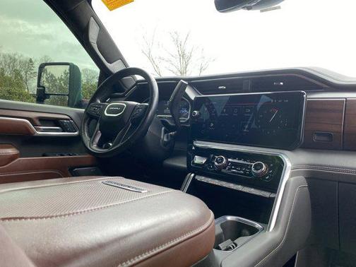 2024 GMC Sierra 2500 Denali Ultimate