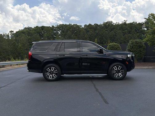 Onyx Black 2024 GMC Yukon 4WD AT4