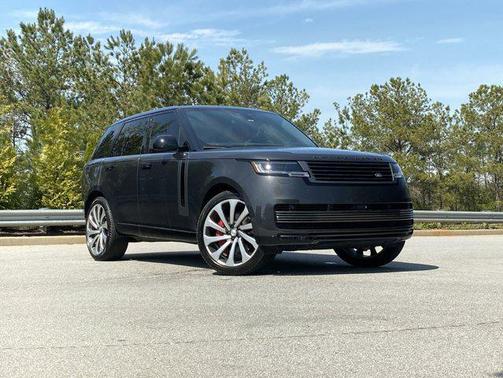 2024 Land Rover Range Rover P615 SV