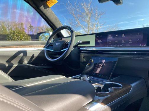 2025 Cadillac Escalade ESV Sport Platinum