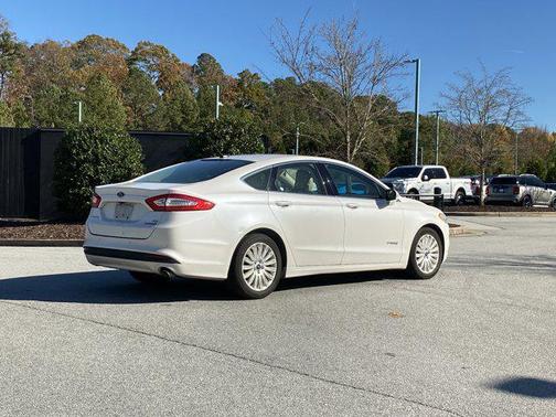2015 Ford Fusion Hybrid SE