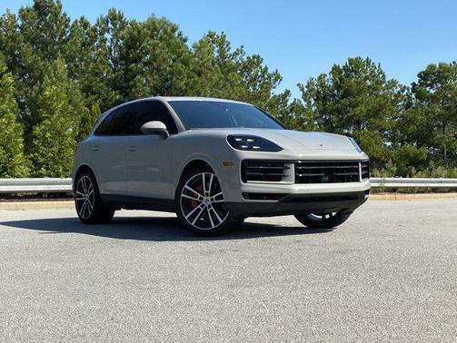 2024 Porsche Cayenne S