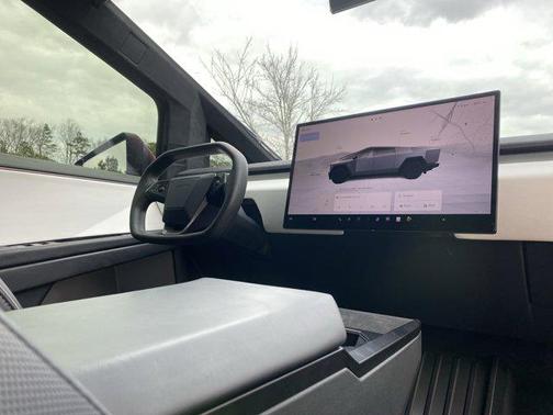 2024 Tesla Cybertruck Cyberbeast