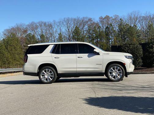 2023 Chevrolet Tahoe 4WD High Country