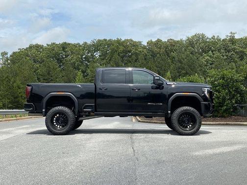 2024 GMC Sierra 2500 AT4