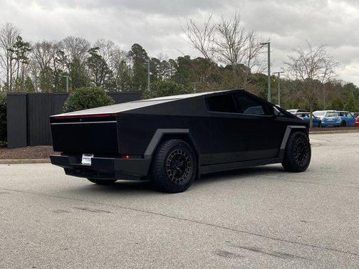 2024 Tesla Cybertruck Cyberbeast