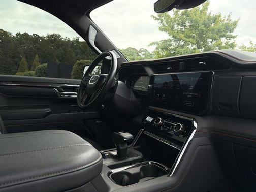 Onyx Black 2024 GMC Sierra 1500 AT4
