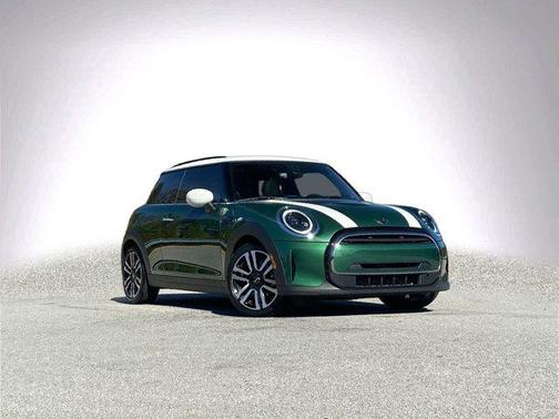 2022 MINI Hardtop Cooper