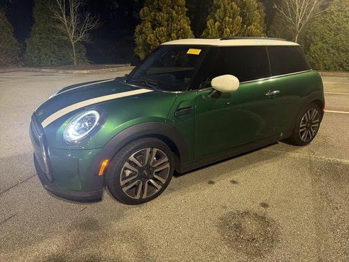 2022 MINI Hardtop Cooper