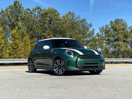 2022 MINI Hardtop Cooper