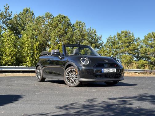 Midnight Black II Metallic 2026 MINI Convertible Cooper S