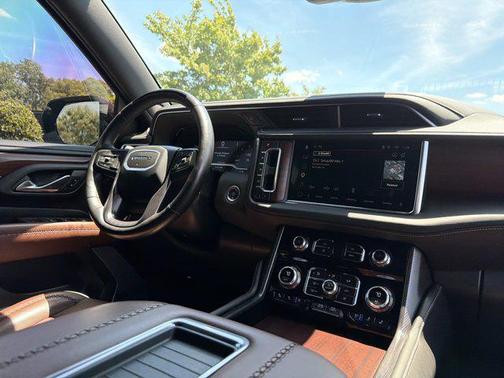 Onyx Black 2023 GMC Yukon Denali Ultimate