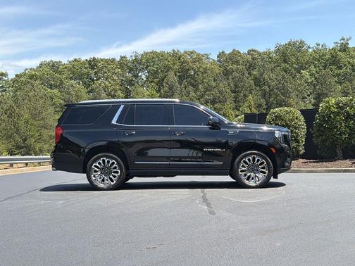 Onyx Black 2023 GMC Yukon Denali Ultimate