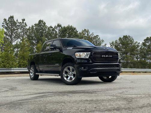 Diamond Black Crystal Pearlcoat 2021 RAM 1500 Big Horn/Lone Star