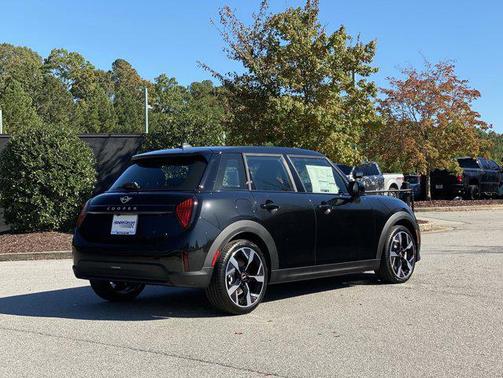 2026 MINI Hardtop Cooper